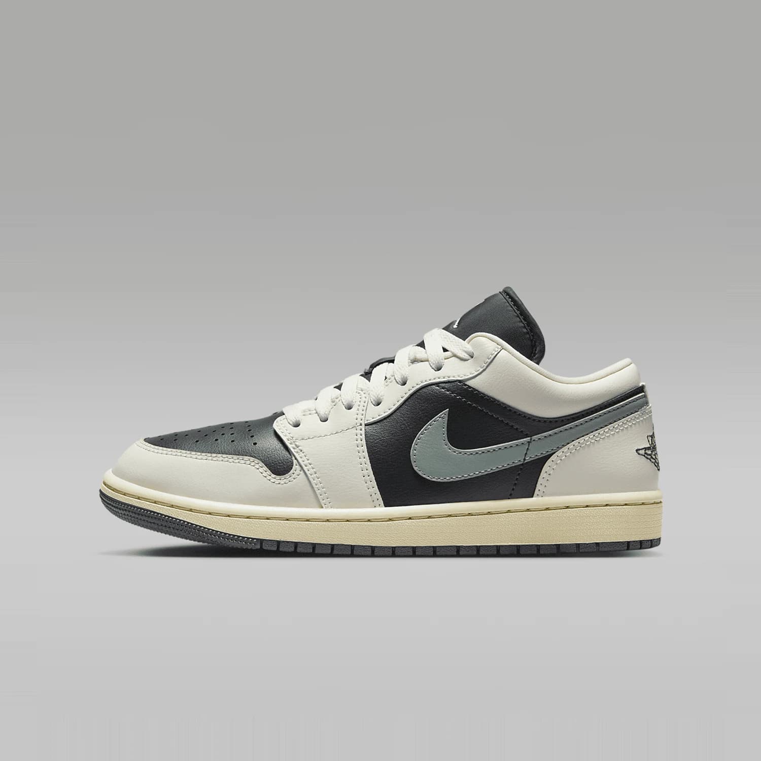 BRB AIR JORDAN AJ1 Low DC0774-001 product image